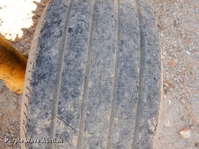 image for item DY9585 John Deere 300  tractor