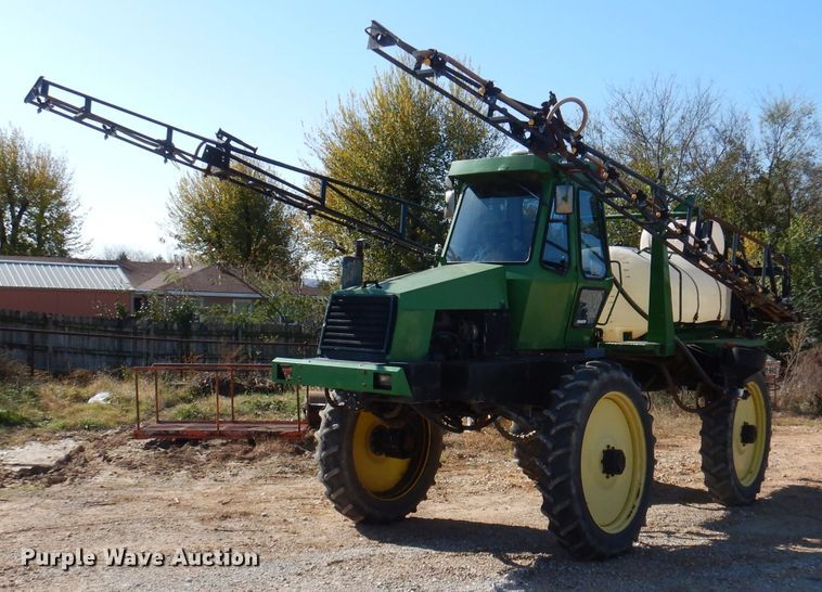image for item DY9588 1995 Willmar 765  sprayer