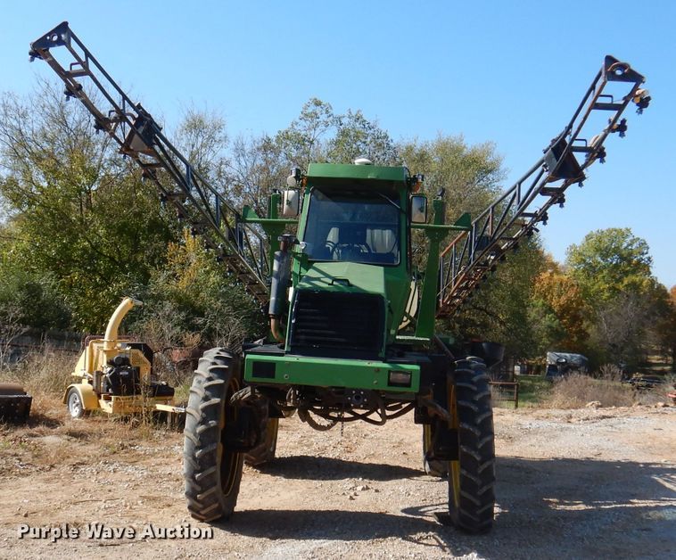 image for item DY9588 1995 Willmar 765  sprayer