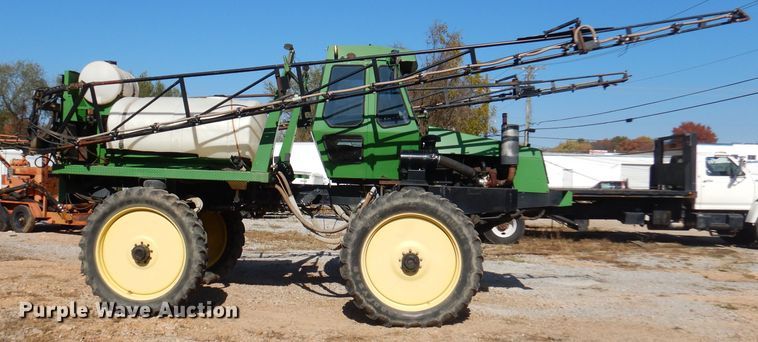 image for item DY9588 1995 Willmar 765  sprayer