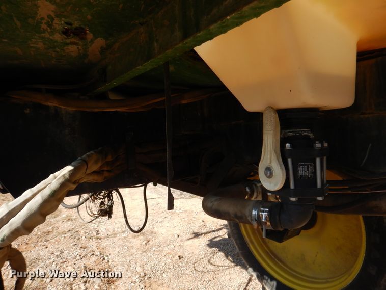 image for item DY9588 1995 Willmar 765  sprayer