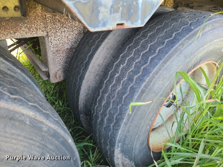 image for item DY9960 1999 Timpte double hopper bottom grain trailer