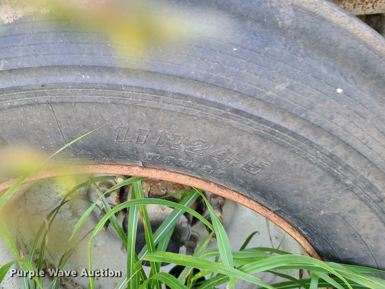 image for item DY9960 1999 Timpte double hopper bottom grain trailer