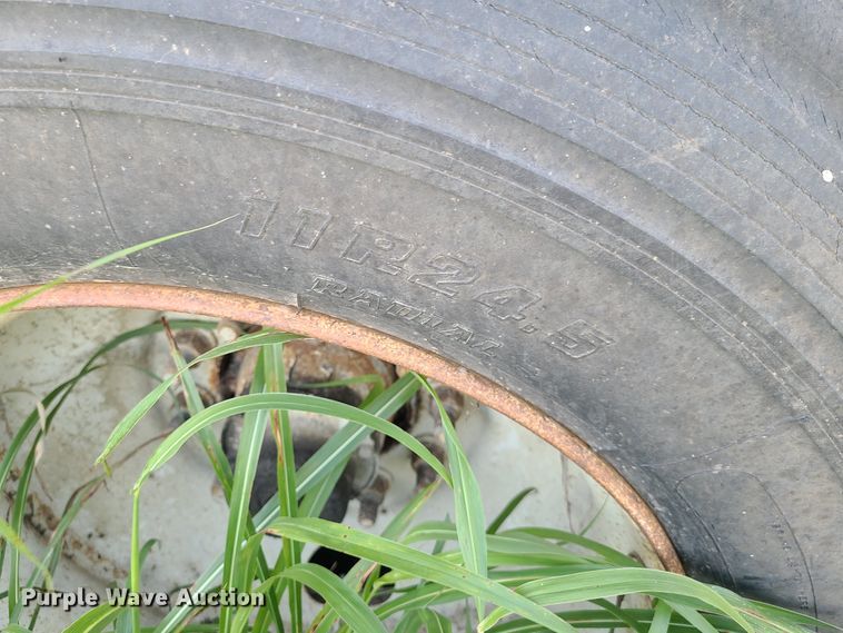 image for item DY9960 1999 Timpte double hopper bottom grain trailer