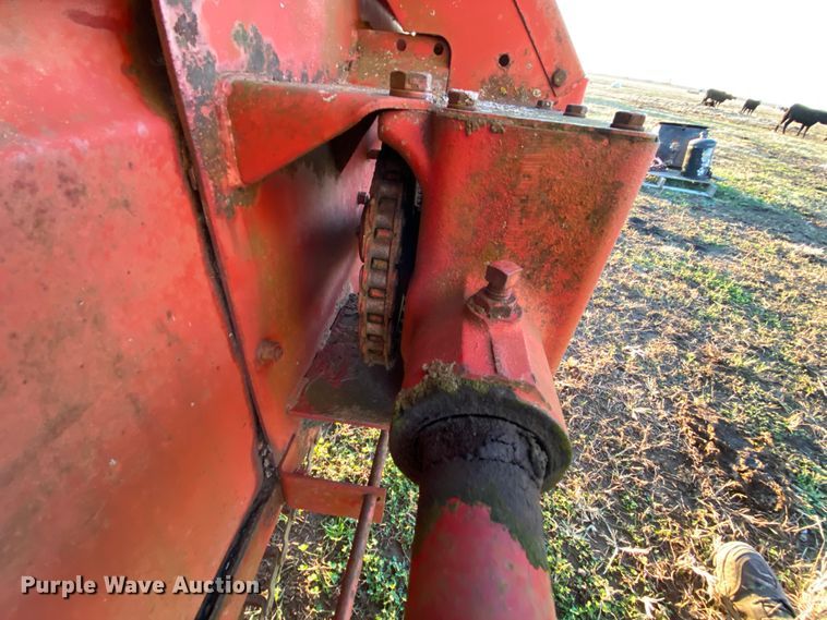 image for item EL9586 New Holland 328 manure spreader