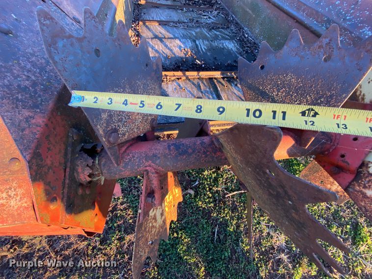 image for item EL9586 New Holland 328 manure spreader