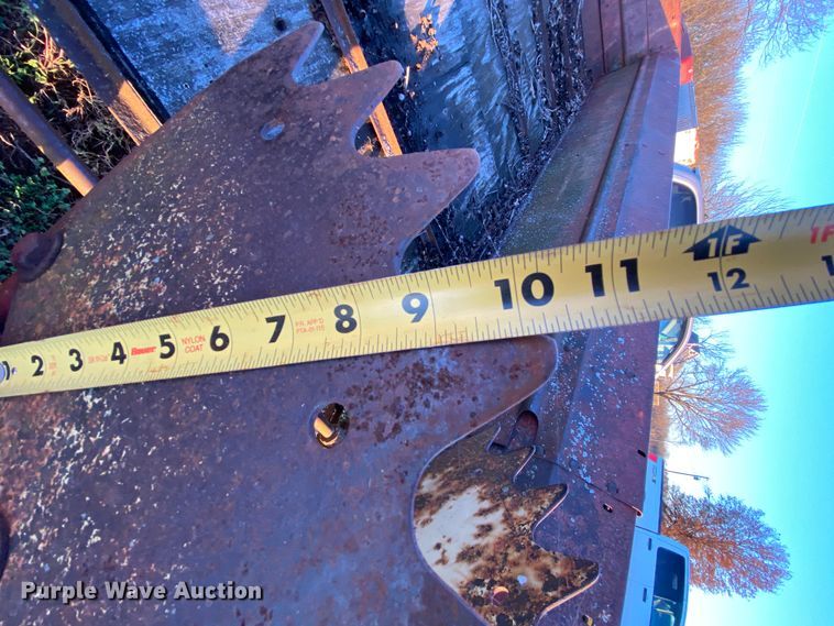 image for item EL9586 New Holland 328 manure spreader