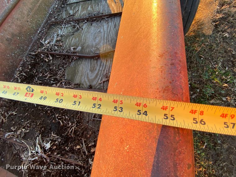 image for item EL9586 New Holland 328 manure spreader