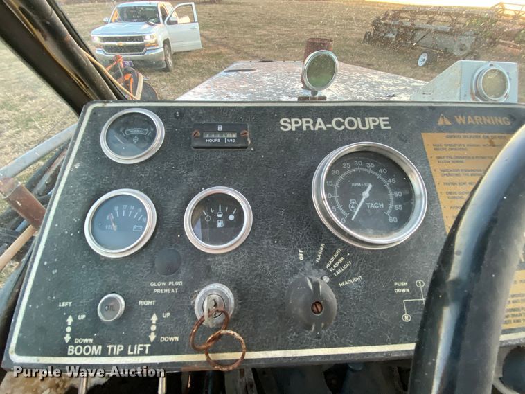 image for item EL9587 Melroe SpraCoupe 220  sprayer