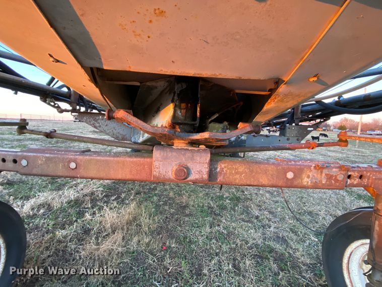 image for item EL9587 Melroe SpraCoupe 220  sprayer