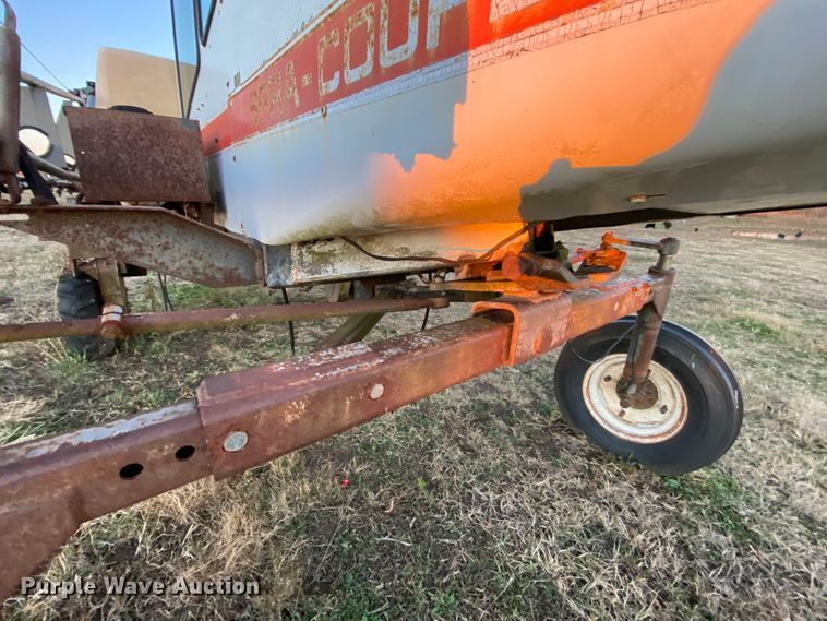 image for item EL9587 Melroe SpraCoupe 220  sprayer