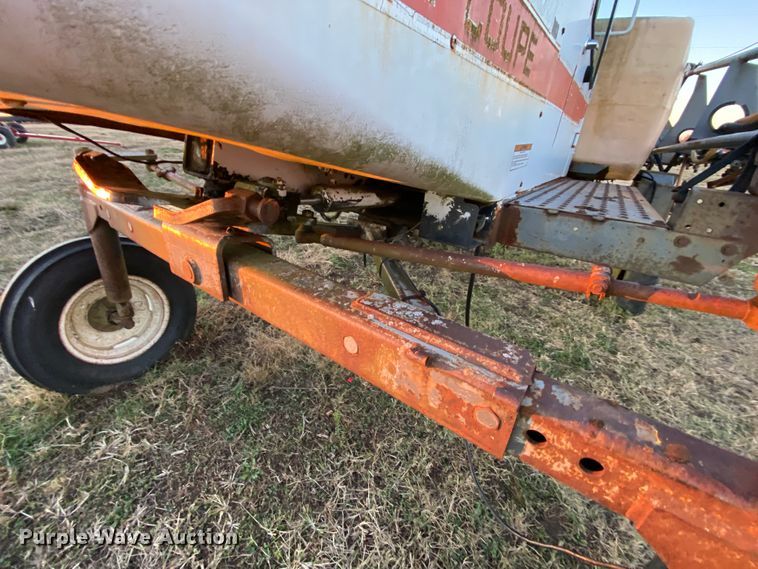 image for item EL9587 Melroe SpraCoupe 220  sprayer