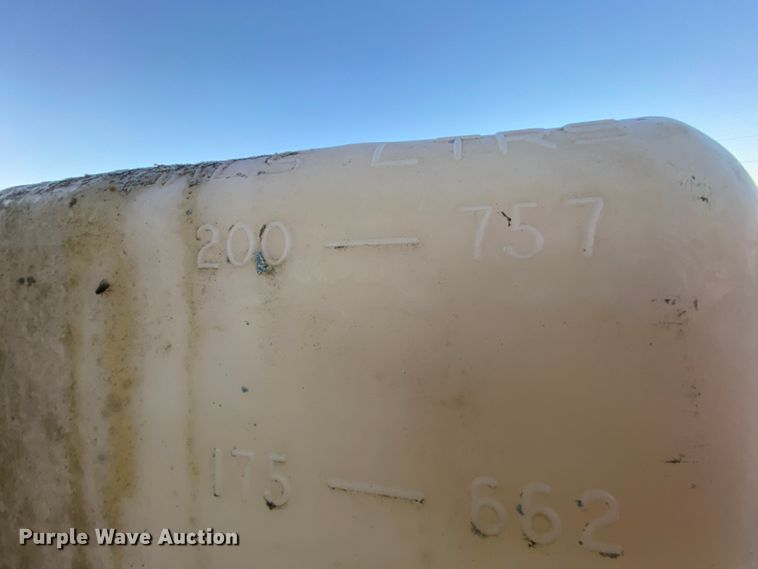 image for item EL9587 Melroe SpraCoupe 220  sprayer