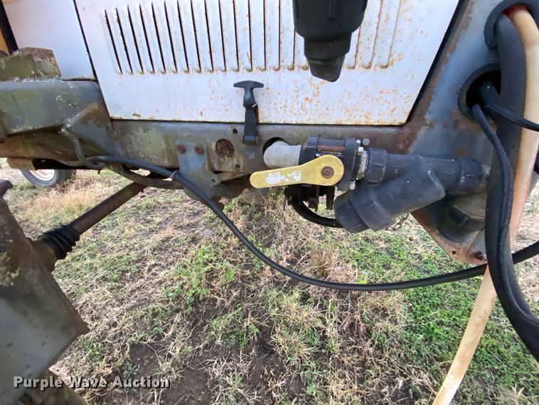 image for item EL9587 Melroe SpraCoupe 220  sprayer