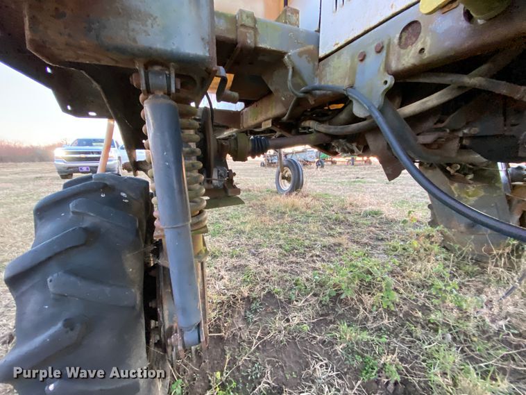 image for item EL9587 Melroe SpraCoupe 220  sprayer