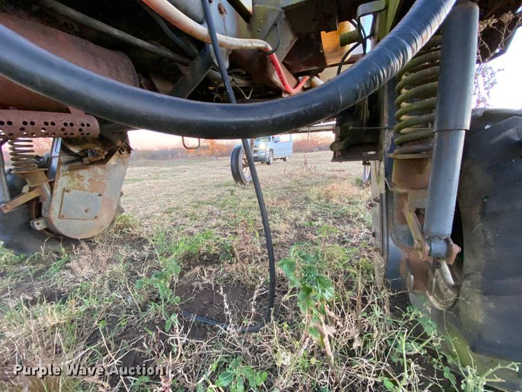 image for item EL9587 Melroe SpraCoupe 220  sprayer