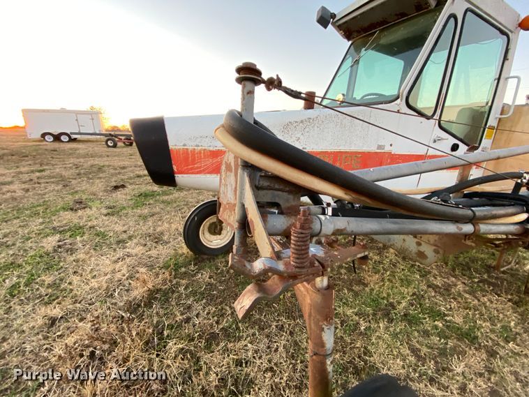 image for item EL9587 Melroe SpraCoupe 220  sprayer