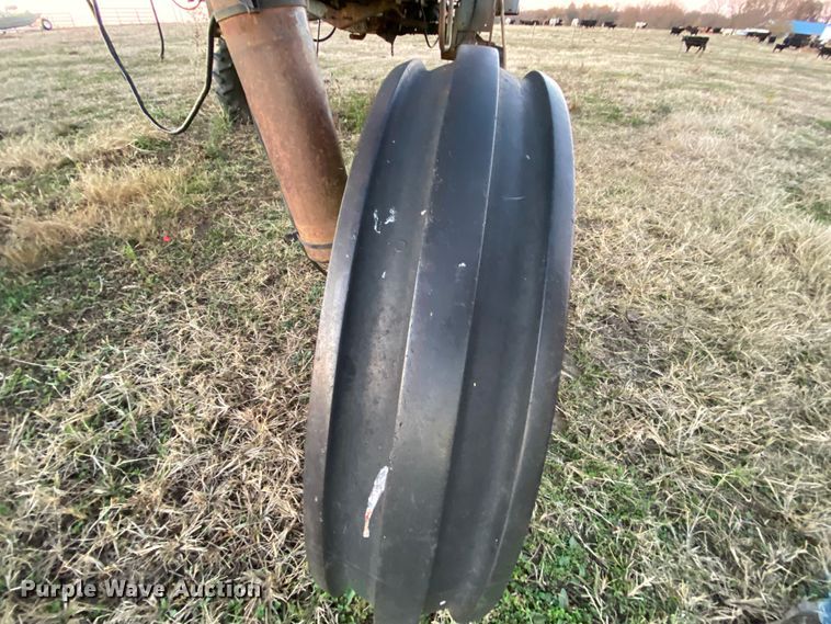 image for item EL9587 Melroe SpraCoupe 220  sprayer