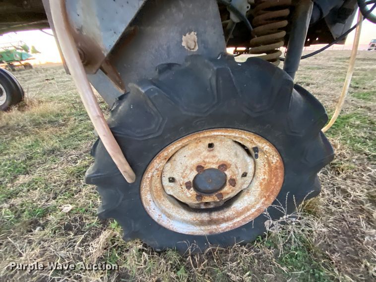 image for item EL9587 Melroe SpraCoupe 220  sprayer