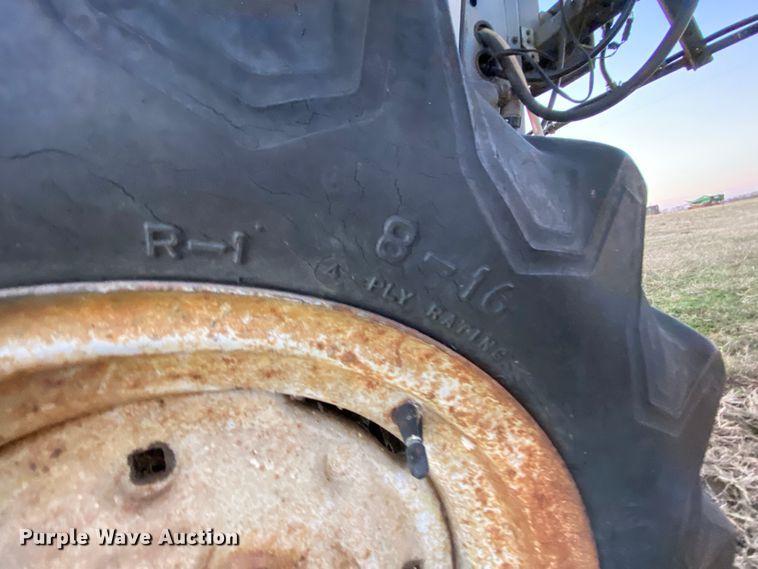 image for item EL9587 Melroe SpraCoupe 220  sprayer