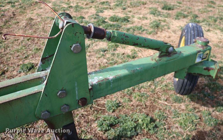 image for item EO9851 John Deere 3955 five bottom switch plow