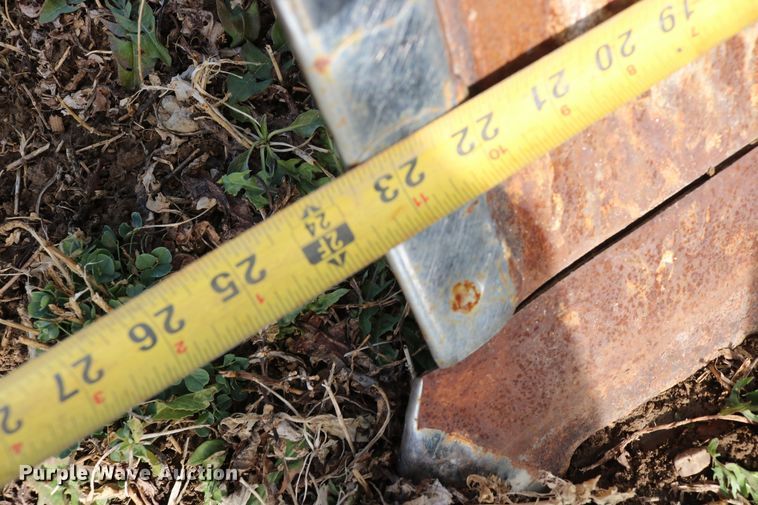 image for item EO9851 John Deere 3955 five bottom switch plow