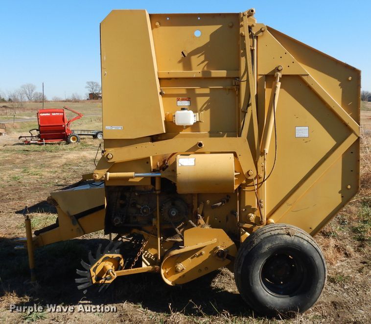 image for item EY9053 Vermeer 605J  round baler
