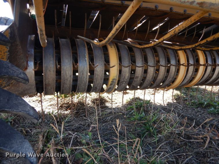 image for item EY9053 Vermeer 605J  round baler