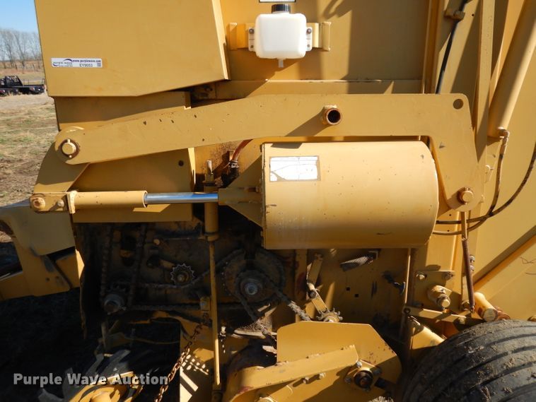 image for item EY9053 Vermeer 605J  round baler