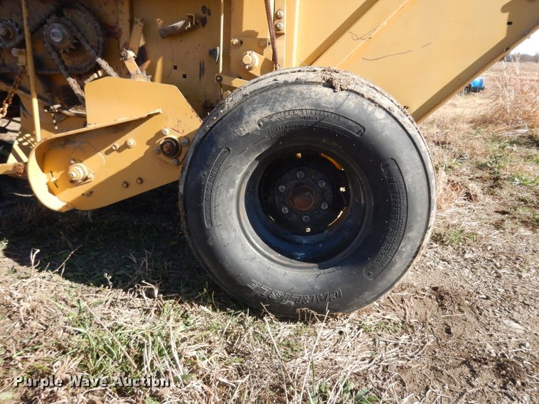 image for item EY9053 Vermeer 605J  round baler