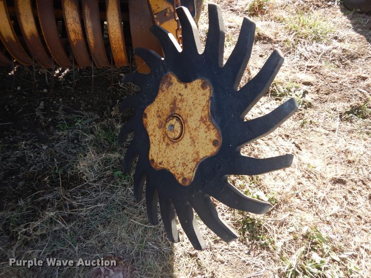 image for item EY9055 1980 Vermeer 605F  round baler