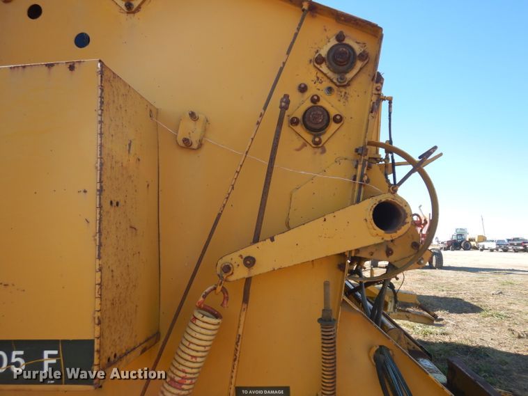 image for item EY9055 1980 Vermeer 605F  round baler