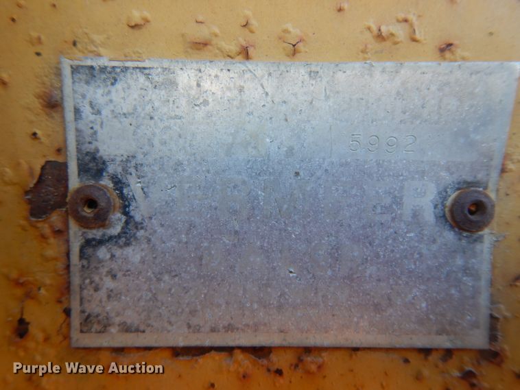 image for item EY9055 1980 Vermeer 605F  round baler