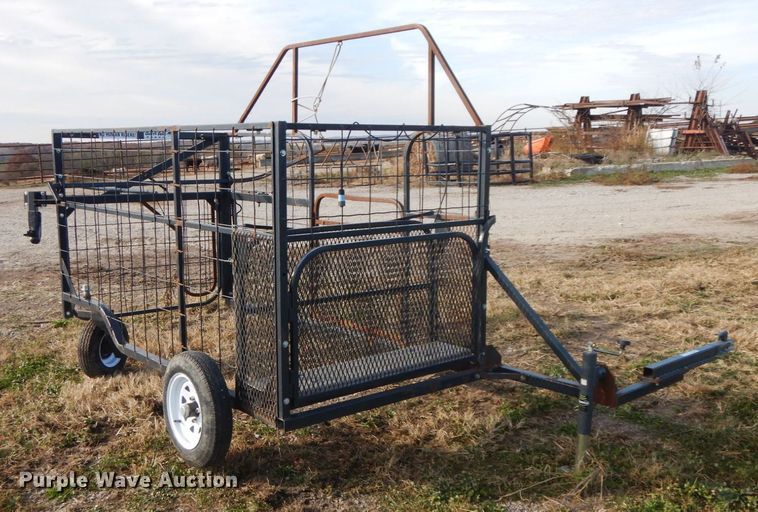 image for item FG9630 Safety zone calf catcher