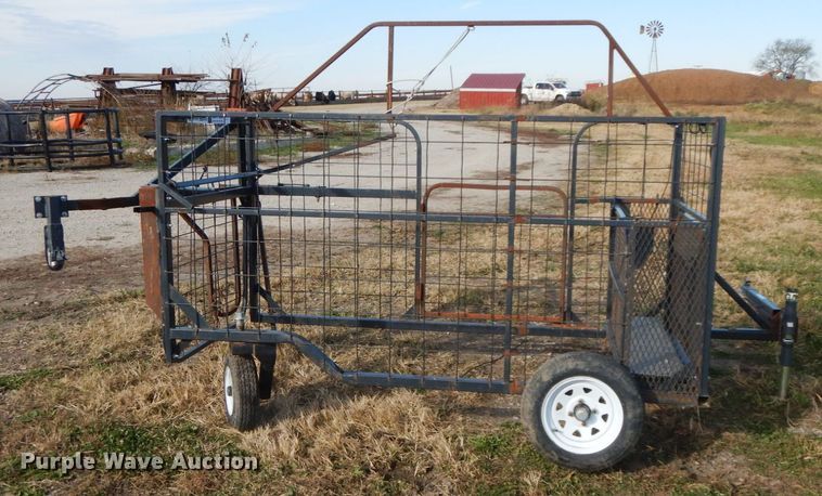 image for item FG9630 Safety zone calf catcher