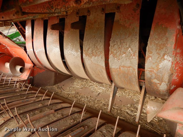 image for item FG9633 2004 AGCO 4910  large square baler