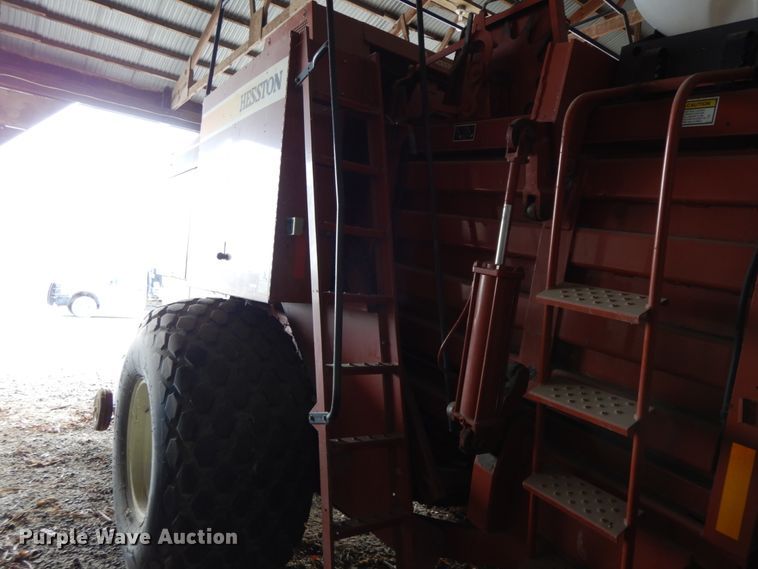 image for item FG9633 2004 AGCO 4910  large square baler