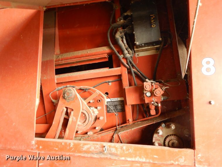 image for item FG9633 2004 AGCO 4910  large square baler