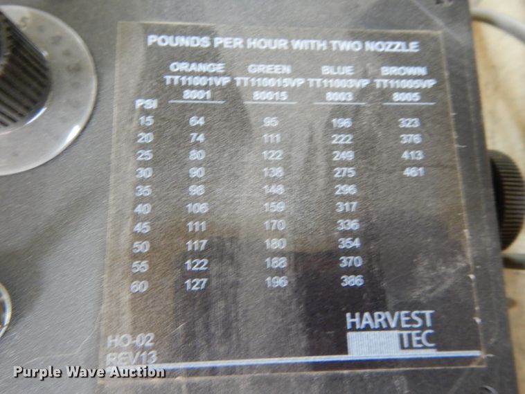 image for item FG9633 2004 AGCO 4910  large square baler