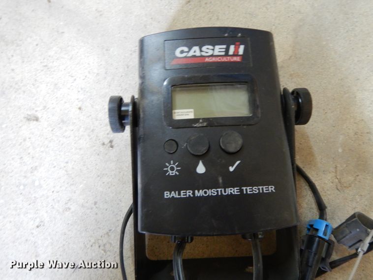 image for item FG9633 2004 AGCO 4910  large square baler