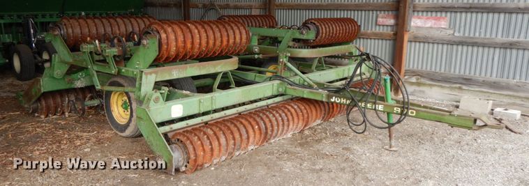 image for item FG9634 John Deere 970 cultipacker