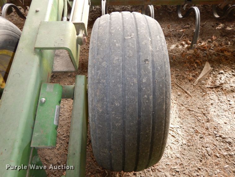 image for item FG9634 John Deere 970 cultipacker