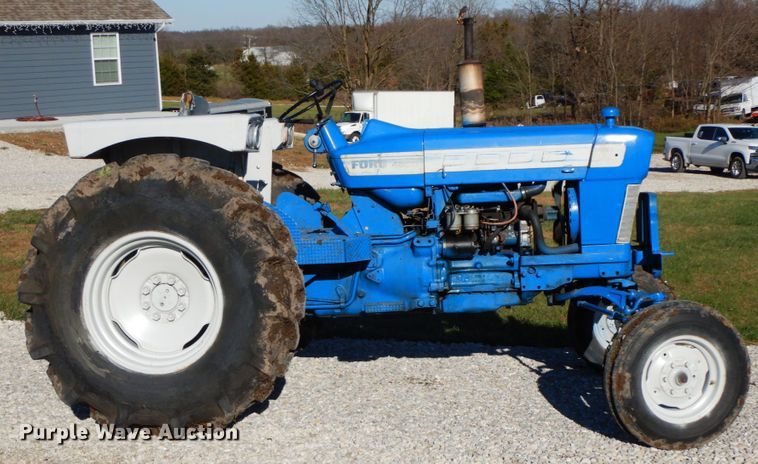 image for item FG9692 Ford 4000  tractor