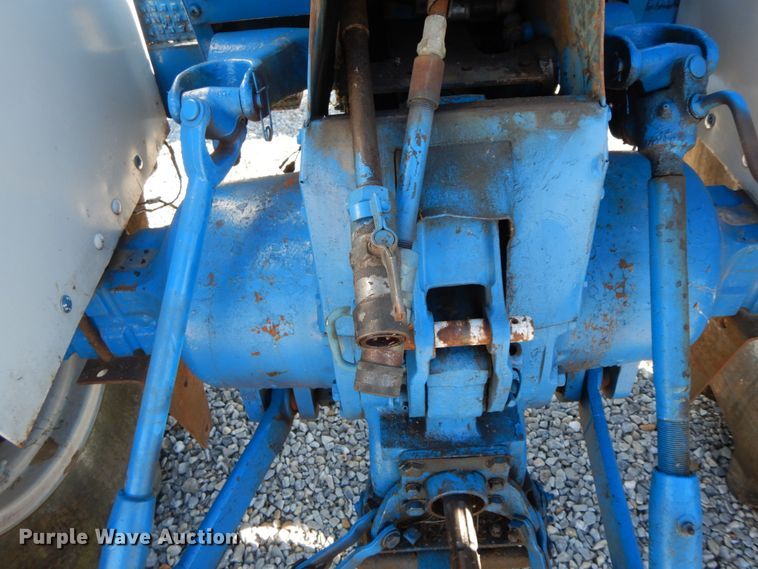 image for item FG9692 Ford 4000  tractor
