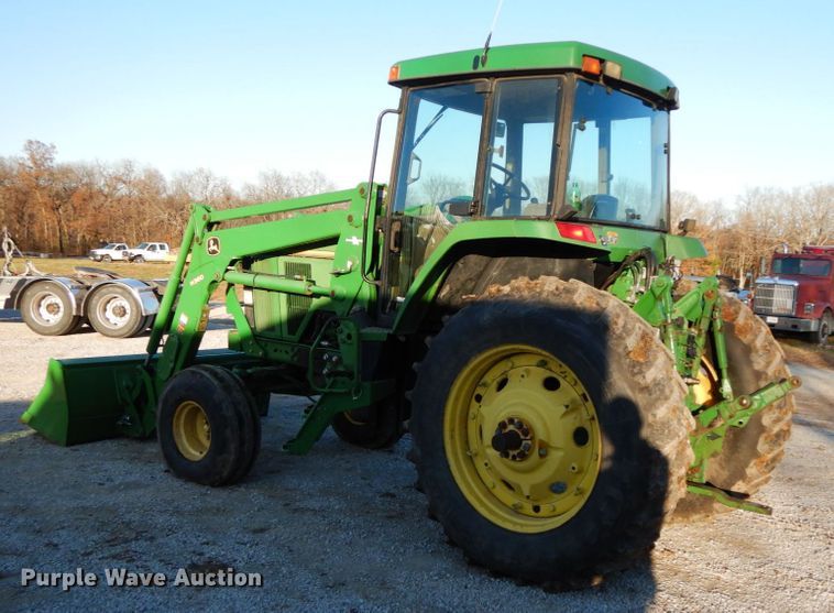 image for item FG9695 1996 John Deere 7600  tractor