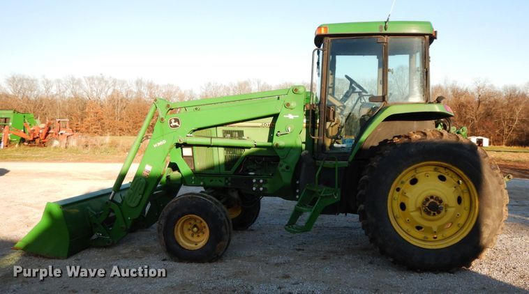image for item FG9695 1996 John Deere 7600  tractor