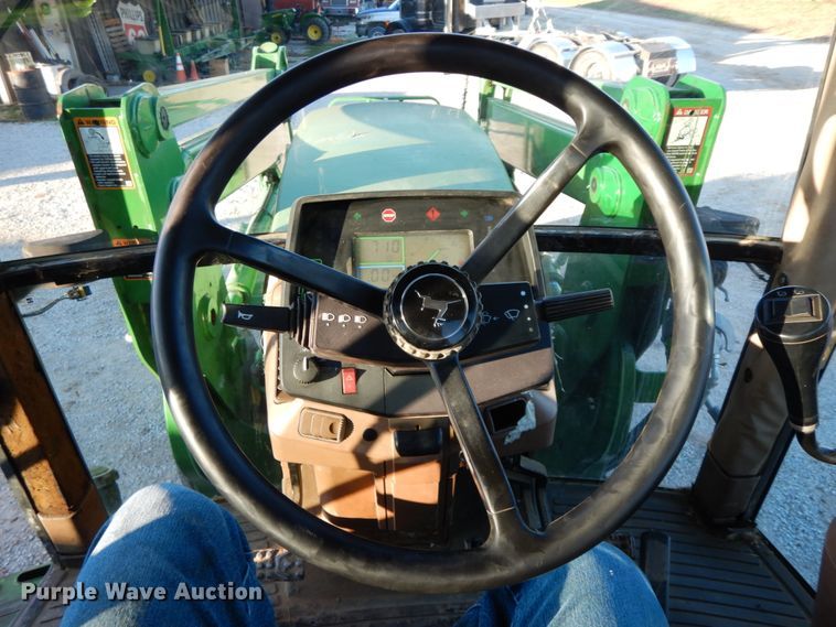 image for item FG9695 1996 John Deere 7600  tractor