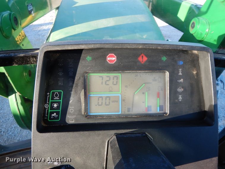 image for item FG9695 1996 John Deere 7600  tractor