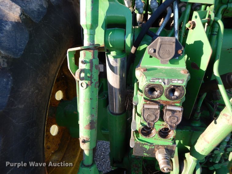 image for item FG9695 1996 John Deere 7600  tractor