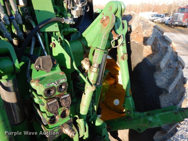 image for item FG9695 1996 John Deere 7600  tractor